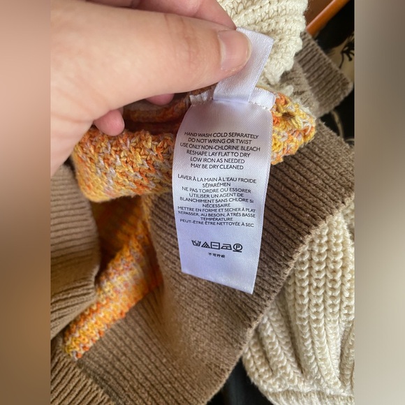 BDG Mika Pullover Oversized Colorblock Knit Sweater Size Small NEW Cream Orange - Picture 7 of 8